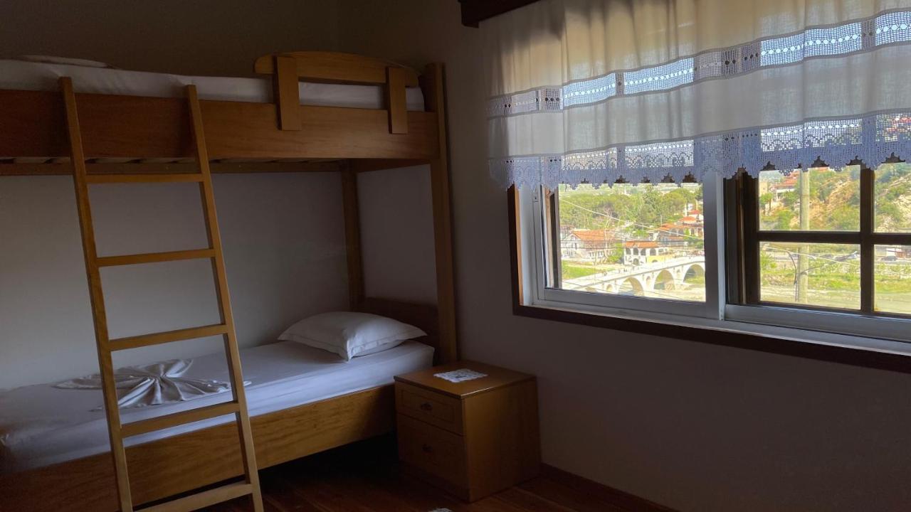 Ana Rest House Hostel Berat Eksteriør bilde