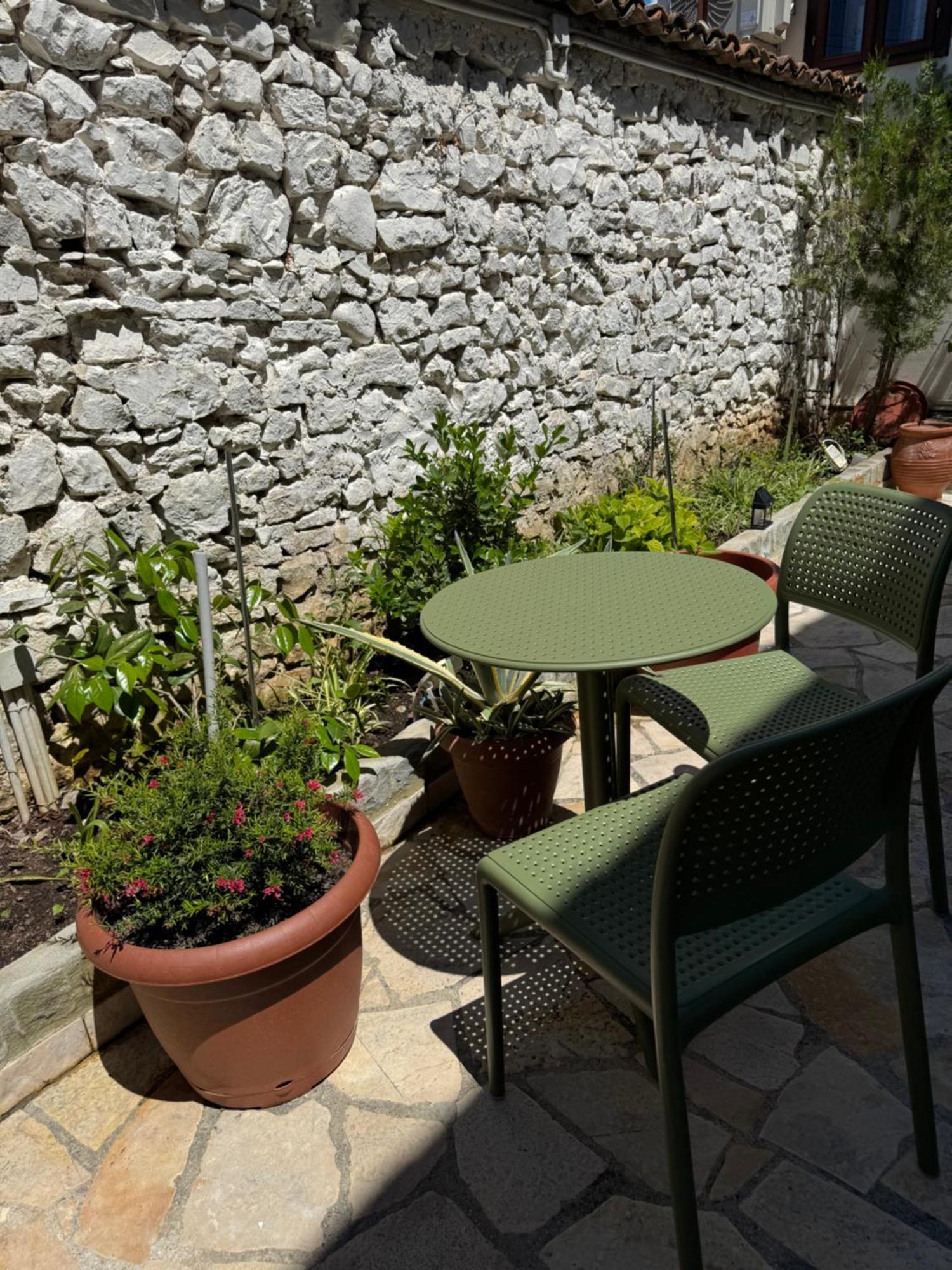 Ana Rest House Hostel Berat Eksteriør bilde